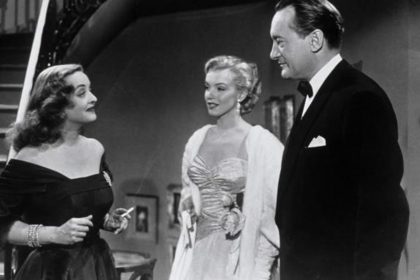 Bette Davis, Marylin Monroe et George Sanders dans Eve de Joseph L. Mankiewicz