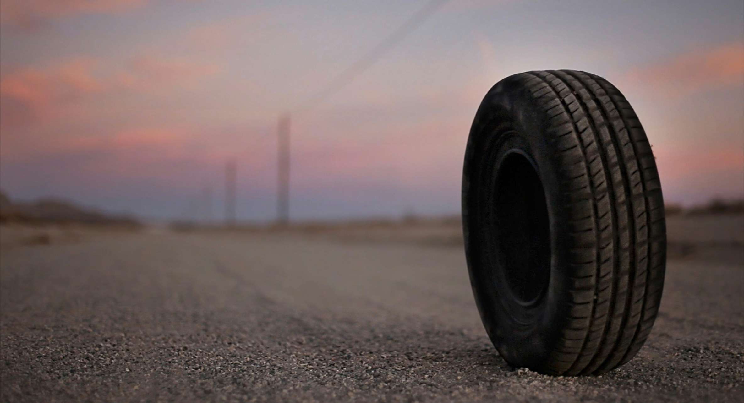 "Screenshot" du film "Rubber" de Quentin Dupieux.