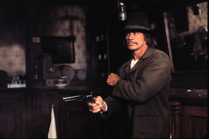 Charles Bronson dans Les Collines de la terreur