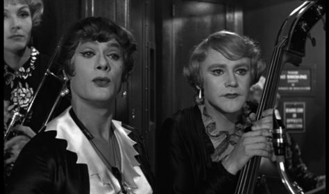 Tony Curtis et Jack Lemmon dand Certains l'aiment chaud de Billy Wilder