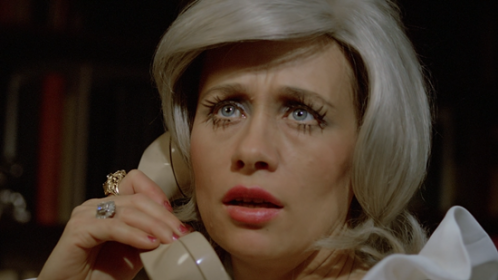 Chesty Morgan dans Supernichons contre mafia