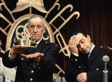 Au feu, les pompiers ! de Milos Forman