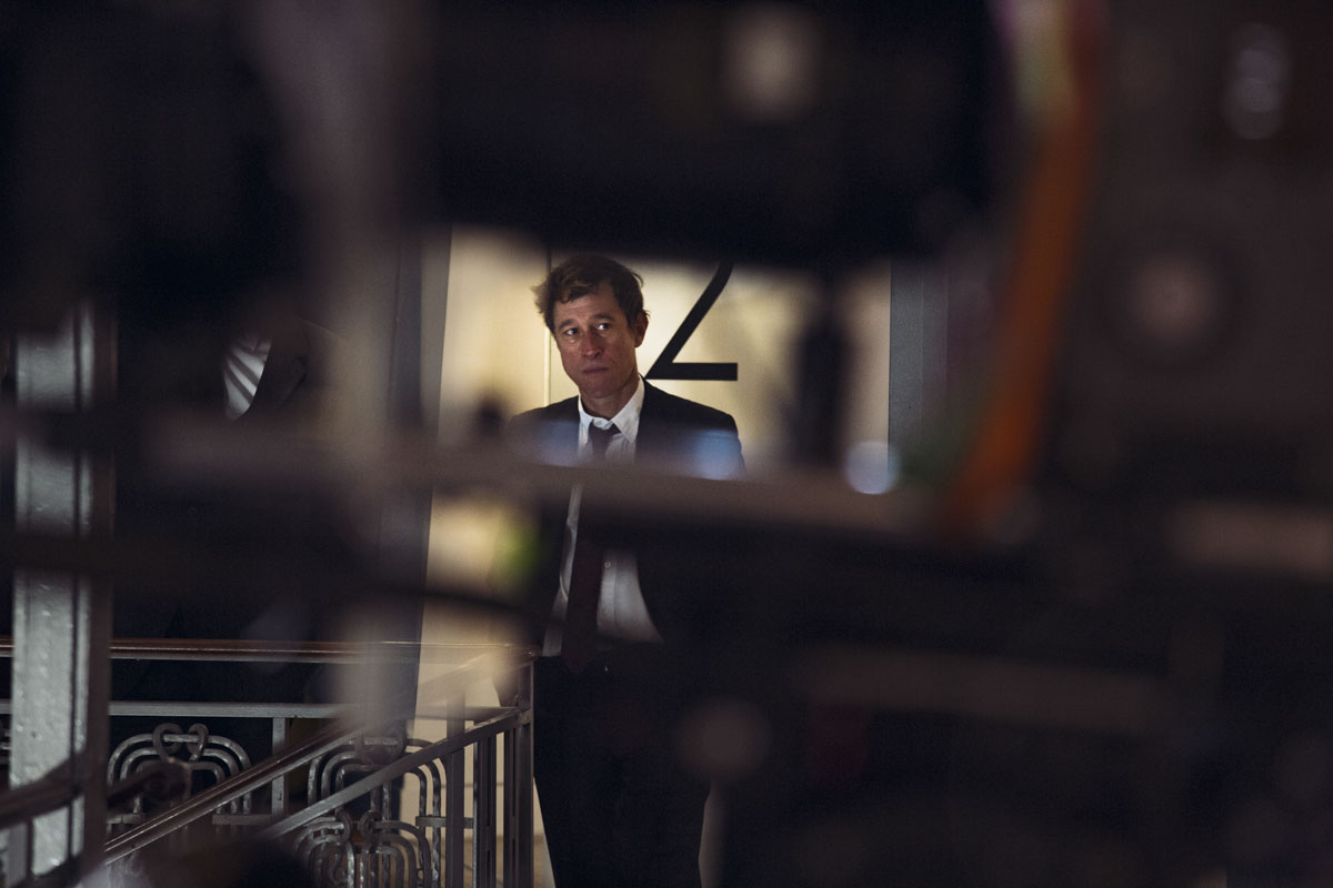 Bertrand Bonello sur le tournage de son film Nocturama, août 2015 © Xavier Lambours