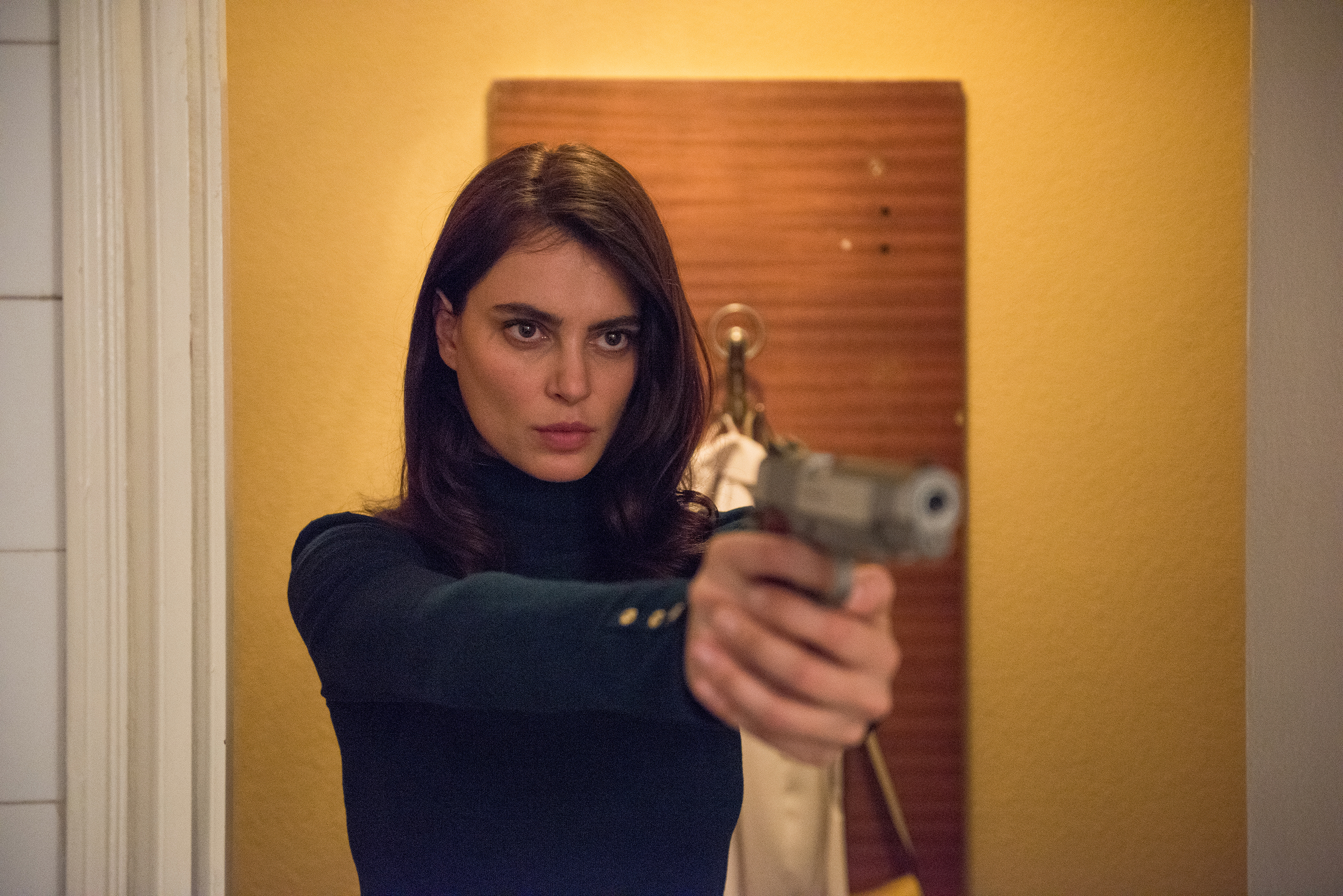 Catrinel Marlon dans Les Siffleurs de Corneliu Porumboiu