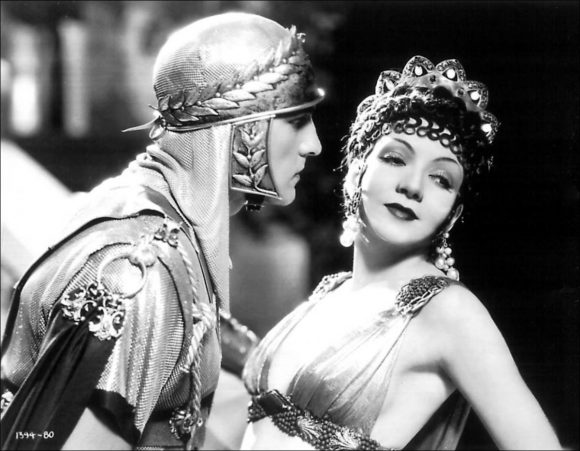 Fredric March et Claudette Colbert dans Le Signe de la croix de Cecil B. DeMille