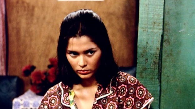 Hilda Koronel dans Insiang