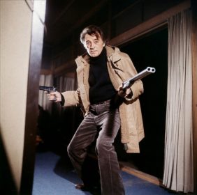 Robert Mitchum dans Yakuza de Sydney Pollack