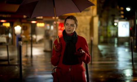 Louise Bourgoin dans Tirez la langue, mademoiselle